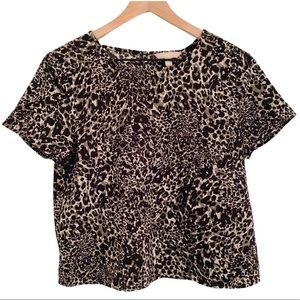 ✨Banana Republic✨ Boxy Animal Print Crop Top Size S